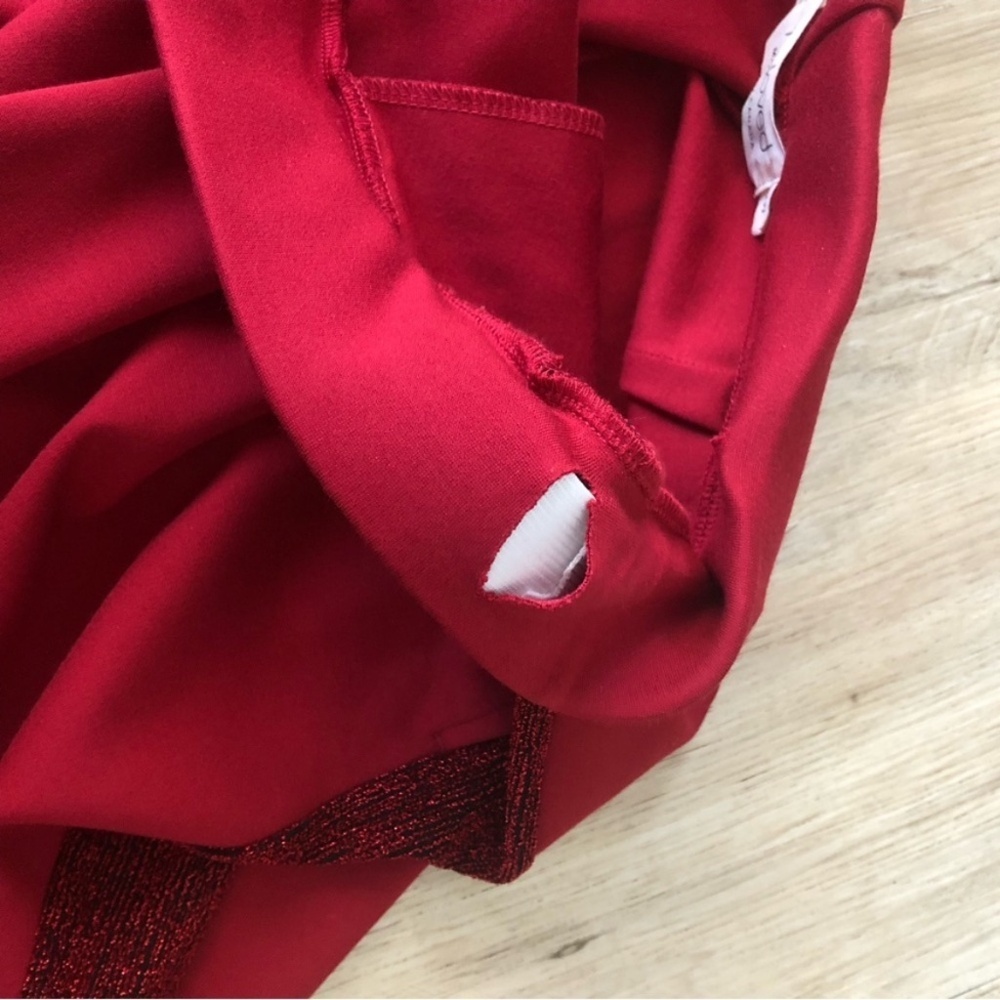 Chic Red Wide-Leg Pants - Picture 9 of 11